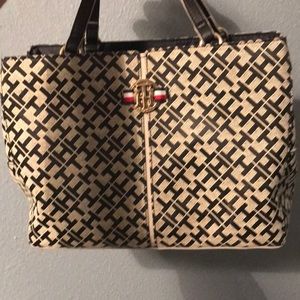Tommy Hilfiger hand bag!